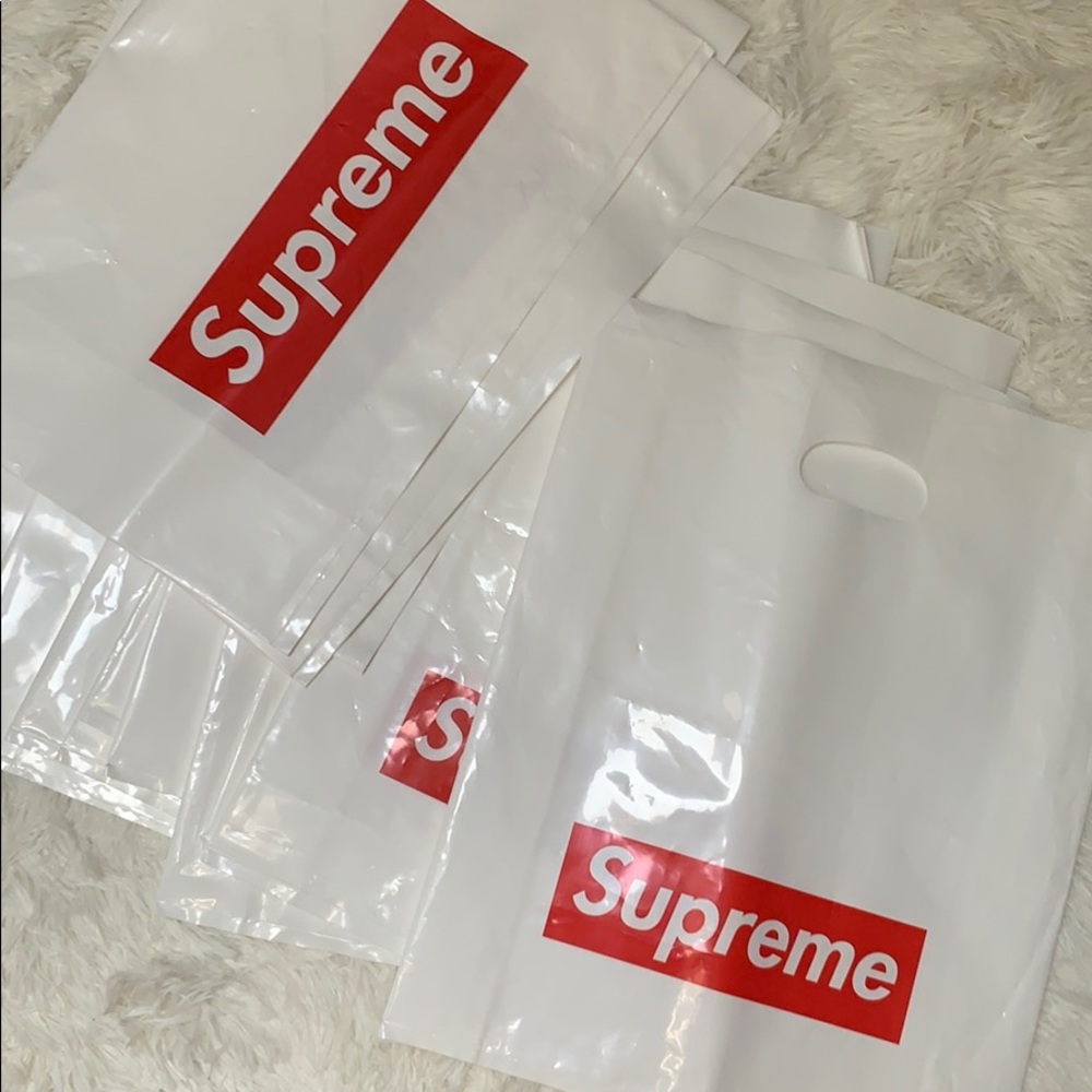 Supreme bags